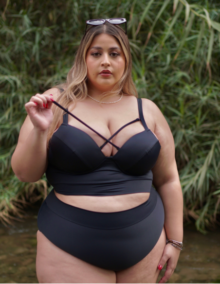 Bikini Samy